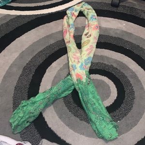 $1! Pretty scarf